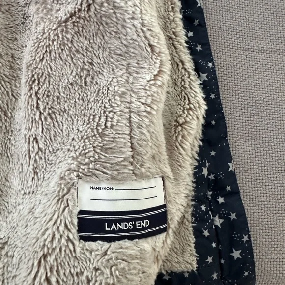 Lands End girls winter coat navy with stars szM 10y-12y - Picture 6 of 6